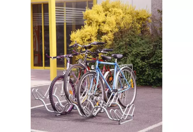 Range vélo en acier pour 6 vélos sur 2 niveaux. Râtelier à fixer