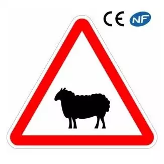 Panneau de signalisation traversée d'animaux domestiques comme le mouton (A15a2)