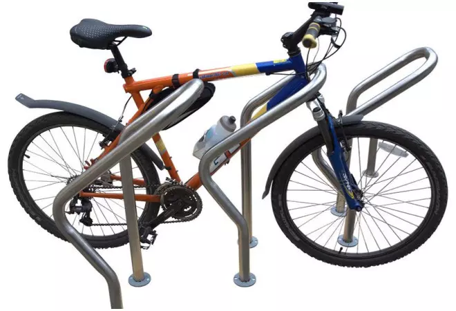 Support vélo en acier, arceau vélo, arceau sur platine, ratelier